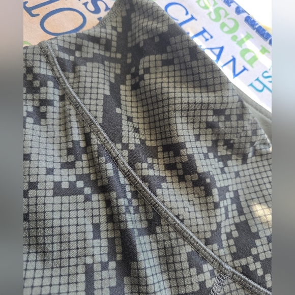 Lululemon Legging Wunder Under Crop Il FulOn Luon Ziggy Snake Green Size 8 - Picture 8 of 12
